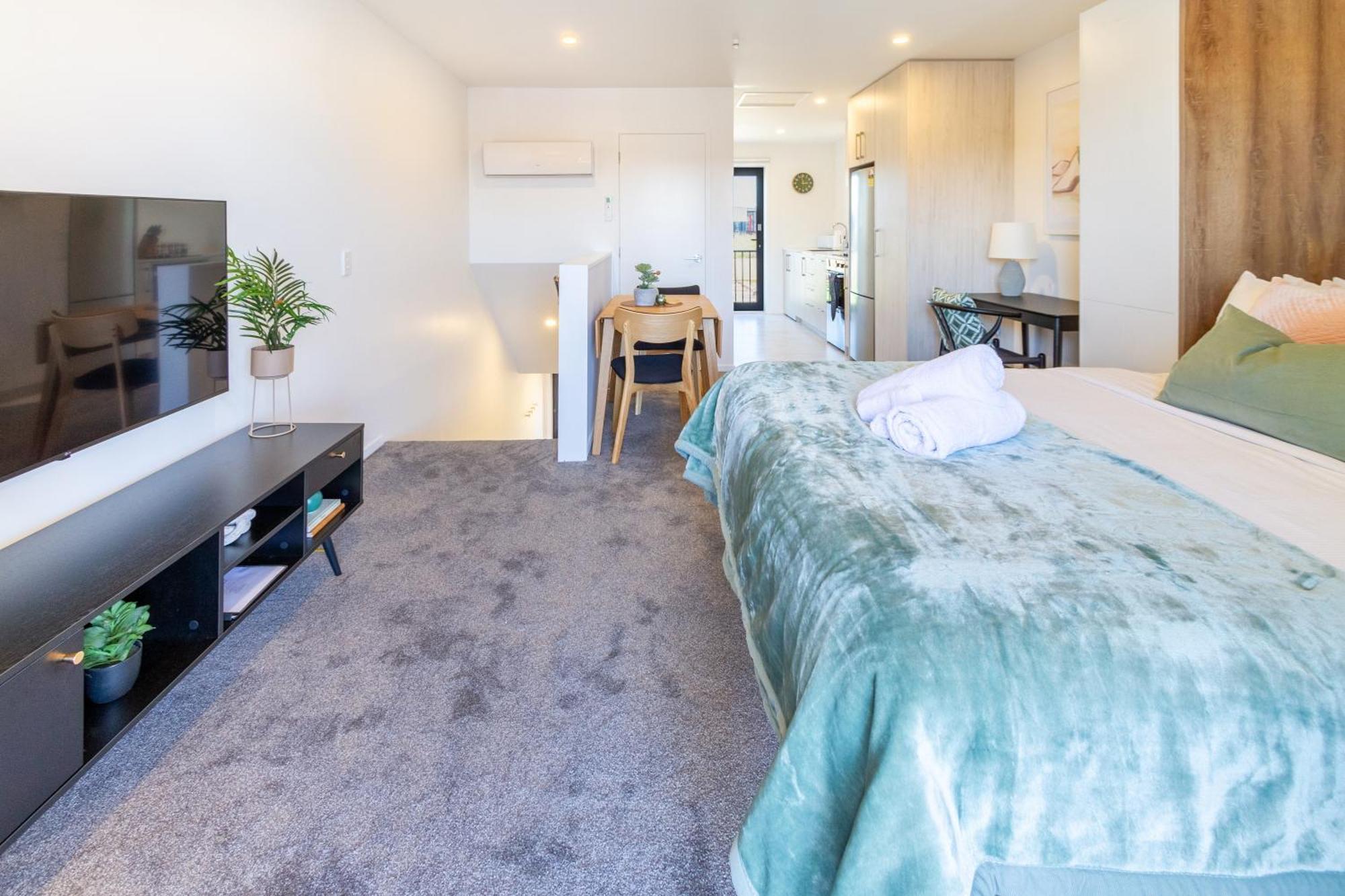 City Living: Upper Studio Haven On Wilmer Christchurch Exterior photo